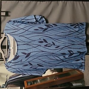 Blue leaf print top NEW but no tag